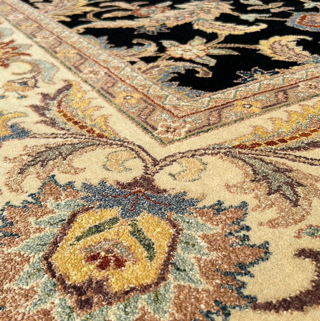 10 x 14 Quality Handmade Black Vegetable Dyed Handmade Wool Rug 17308