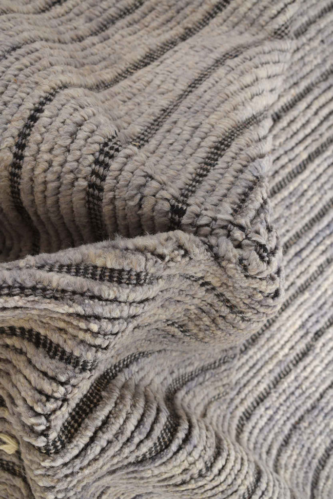 9.9 x 14.2 Handmade Contemporary Moroccan Wool Rug M15