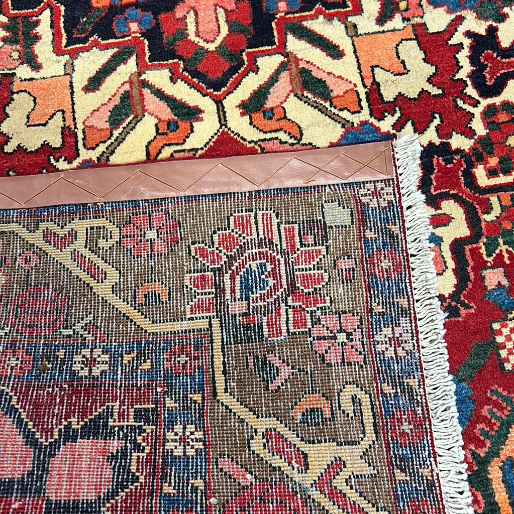 5.1 x 8.7 Red Persian Bakhtiar Rug 7421