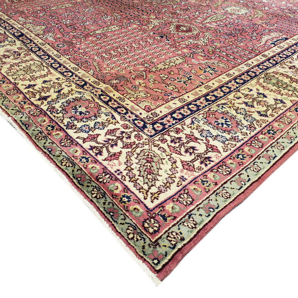Turkish-Sarouk-Lilihan-Rug.jpg 