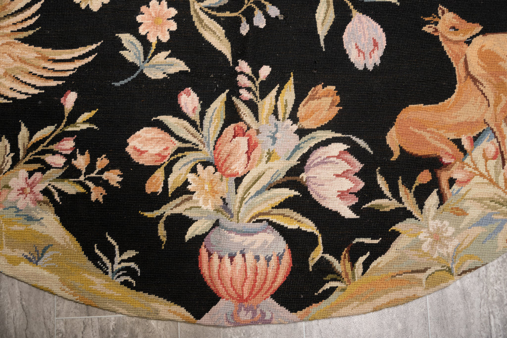 6.0 x 6.0 ROUND Needle Point Rug BLACK Friendly Animals #F-4008