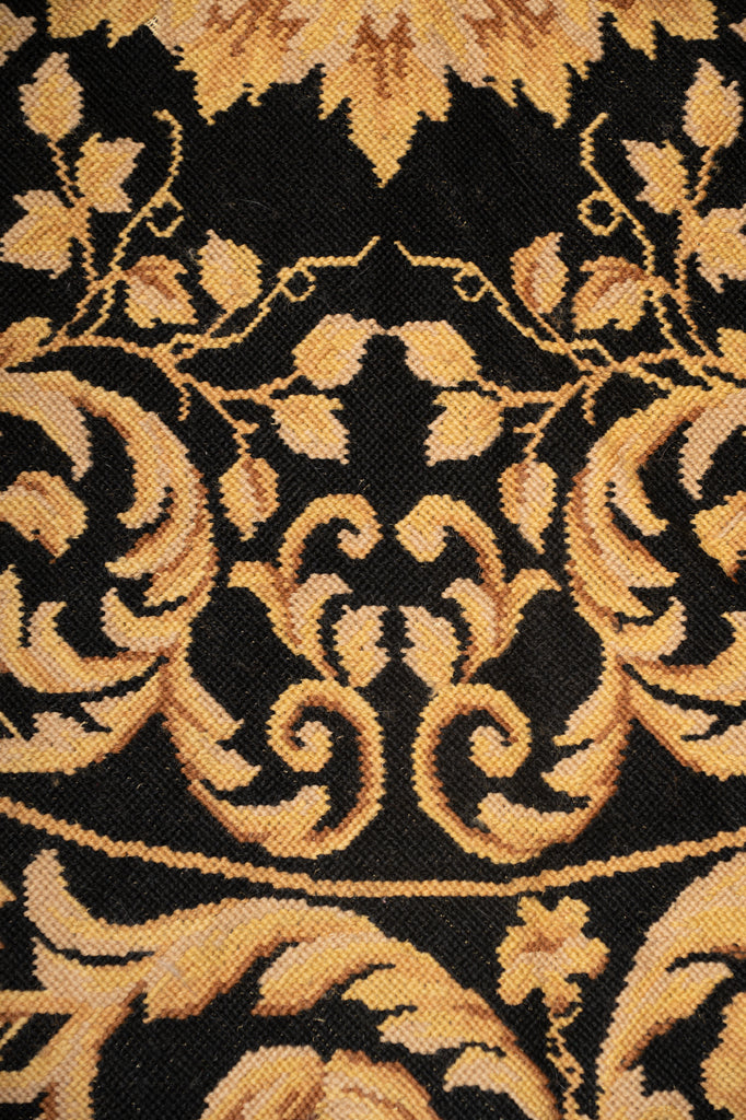 5.0 x 5.0 Round Needle Point Rug BLACK GOLD VERSSACCI  #F-4009