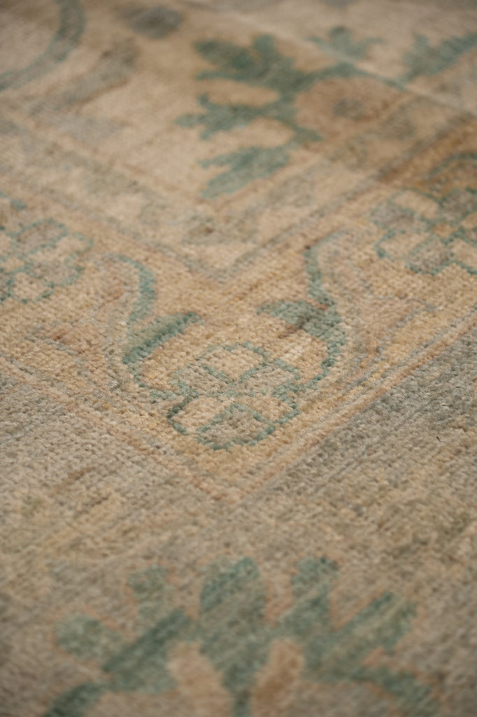 9.9 x 13.7 Quality Natural Ousahk Rug #PIX-25384