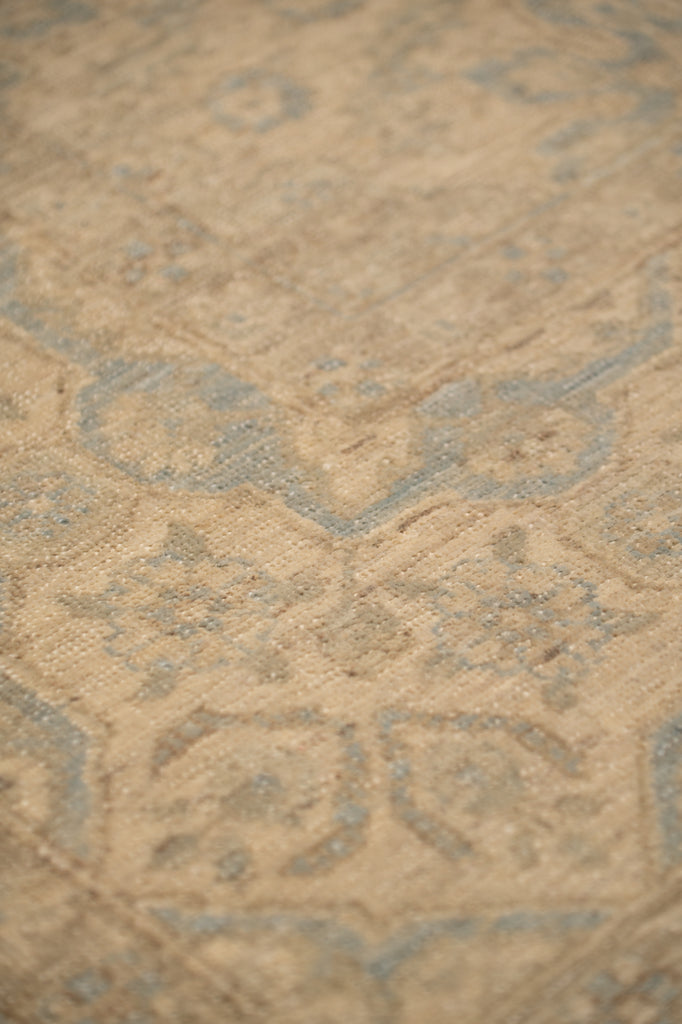 6.8 x 10.0 Muted Beige & Blue Chobi Ziegler Rug – Hand-Knotted Wool Traditional Floral Design #B-77554