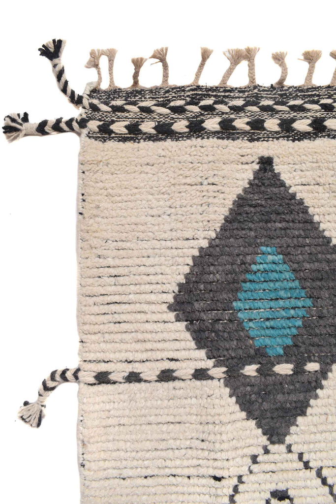 7.11 x 11.3 Handmade Contemporary Moroccan Wool Rug M25