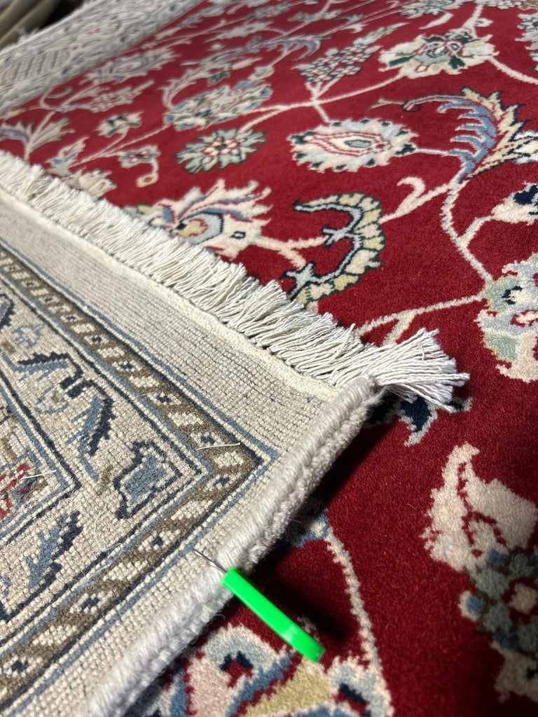 6.4 x 10 Wool & Silk Nain Rug 70232
