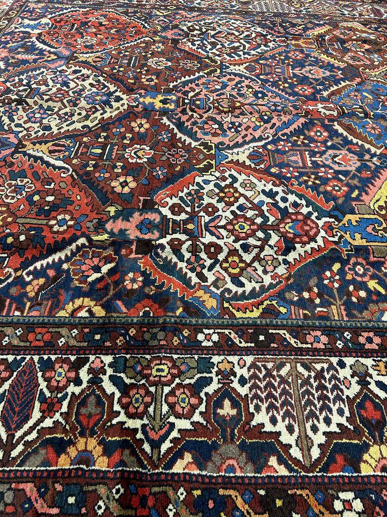 Handmade-Persian-Bakhtiari-Rug.jpg
