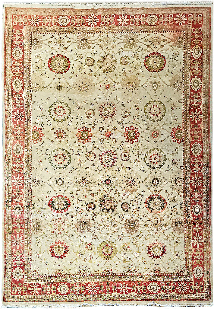 Luxurious-Agra-Rug.jpg 