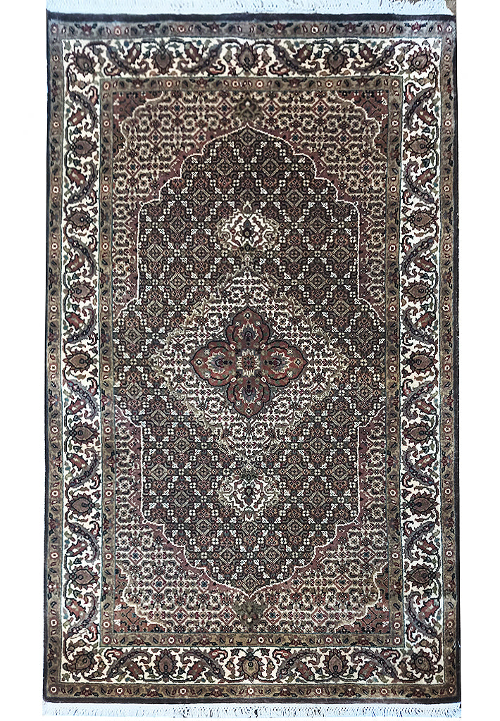 Fine-Quality-Handmade-Rug.jpg 