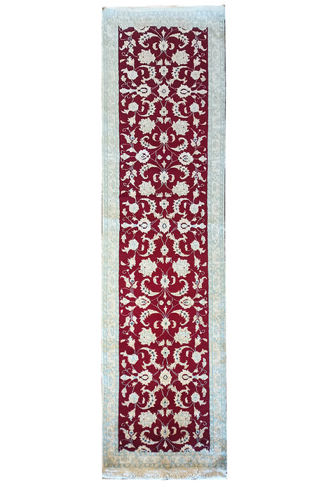 Runner-Persian-Nain-Wool-silk-ELEGANTE.jpg 