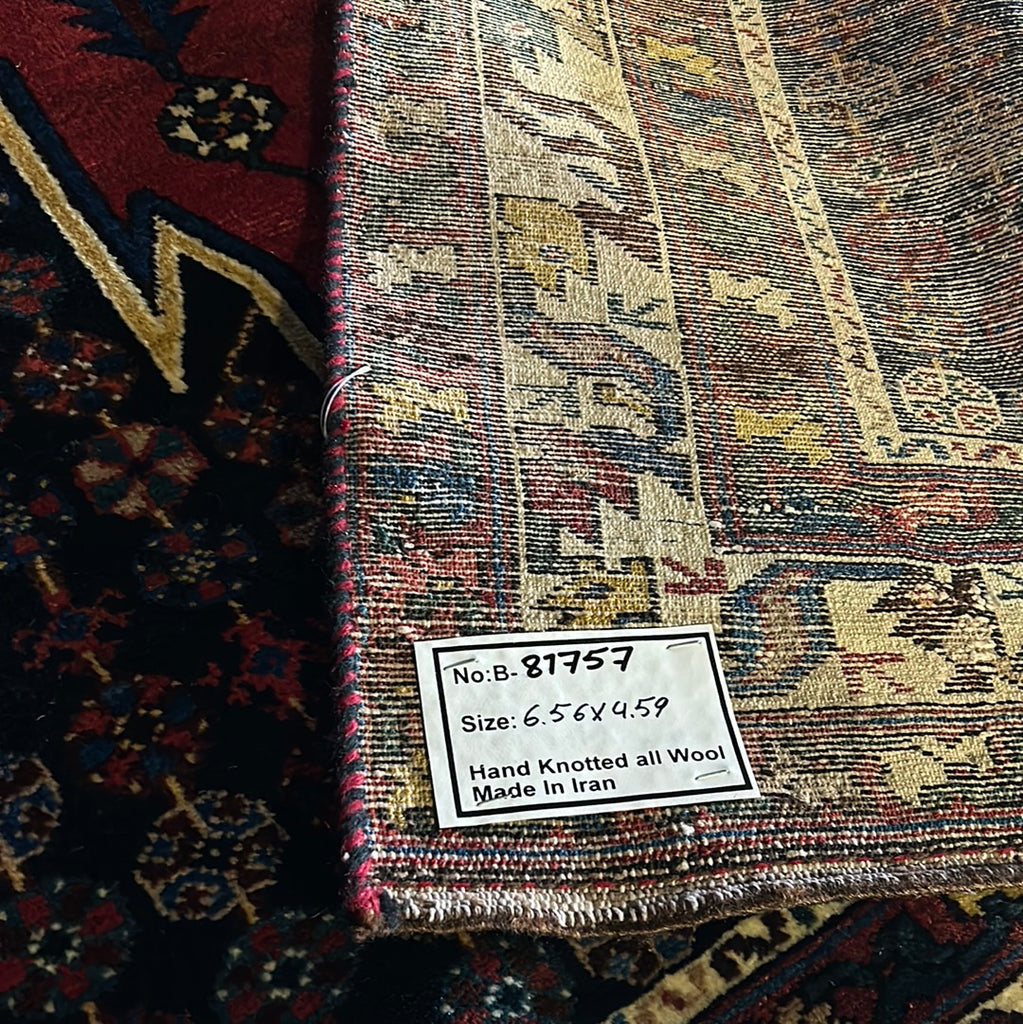 4.7 x 6.7 Red & Black Persian Hamadan Rug 81757
