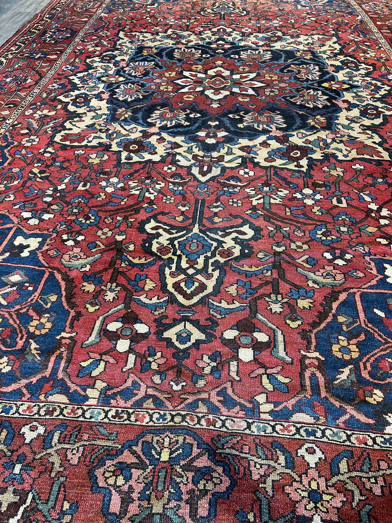 11 x 16.4 Large Semi-Antique Persian Bakhtiar Rug 23613