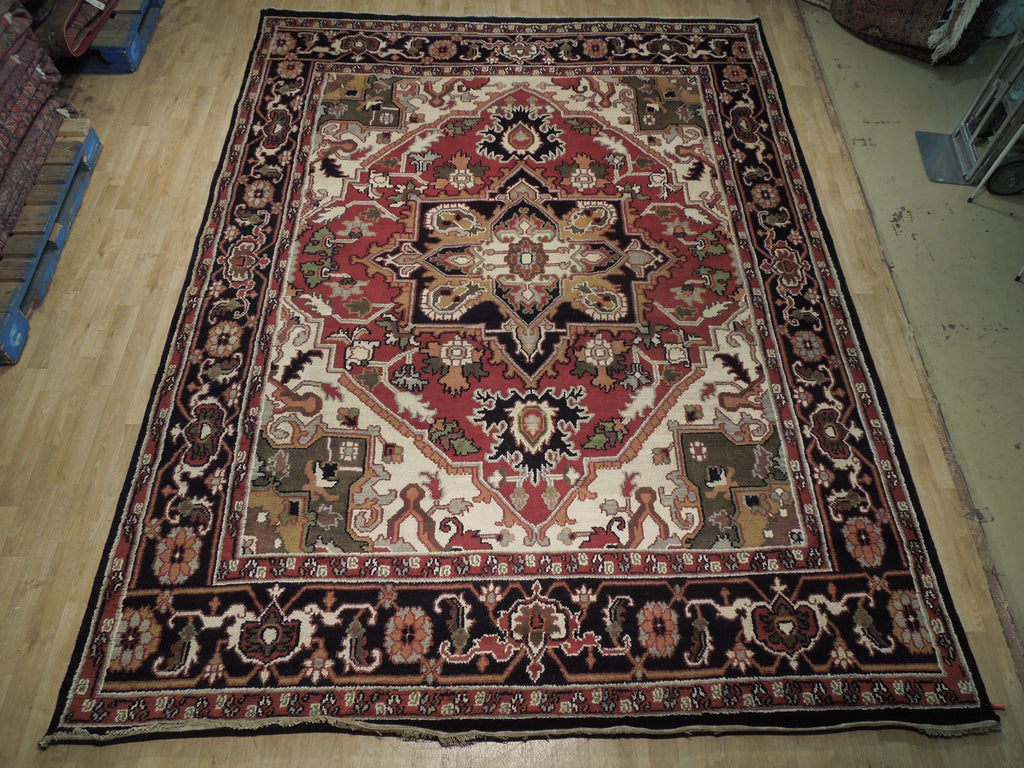 Luxurious-Traditional-Heriz-Rug.jpg