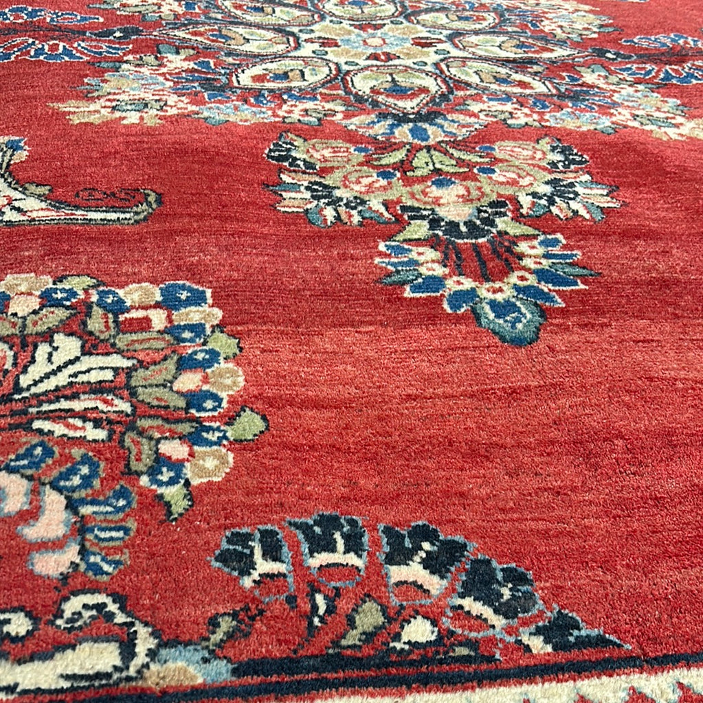 5.3 x 6.9 Red Semi Antique Persian Sarouk Rug 73943