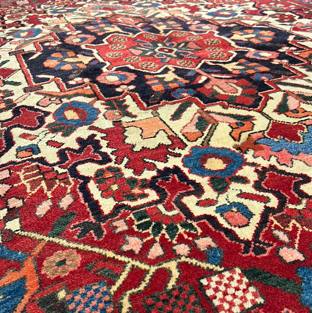 5.1 x 8.7 Red Persian Bakhtiar Rug 7421