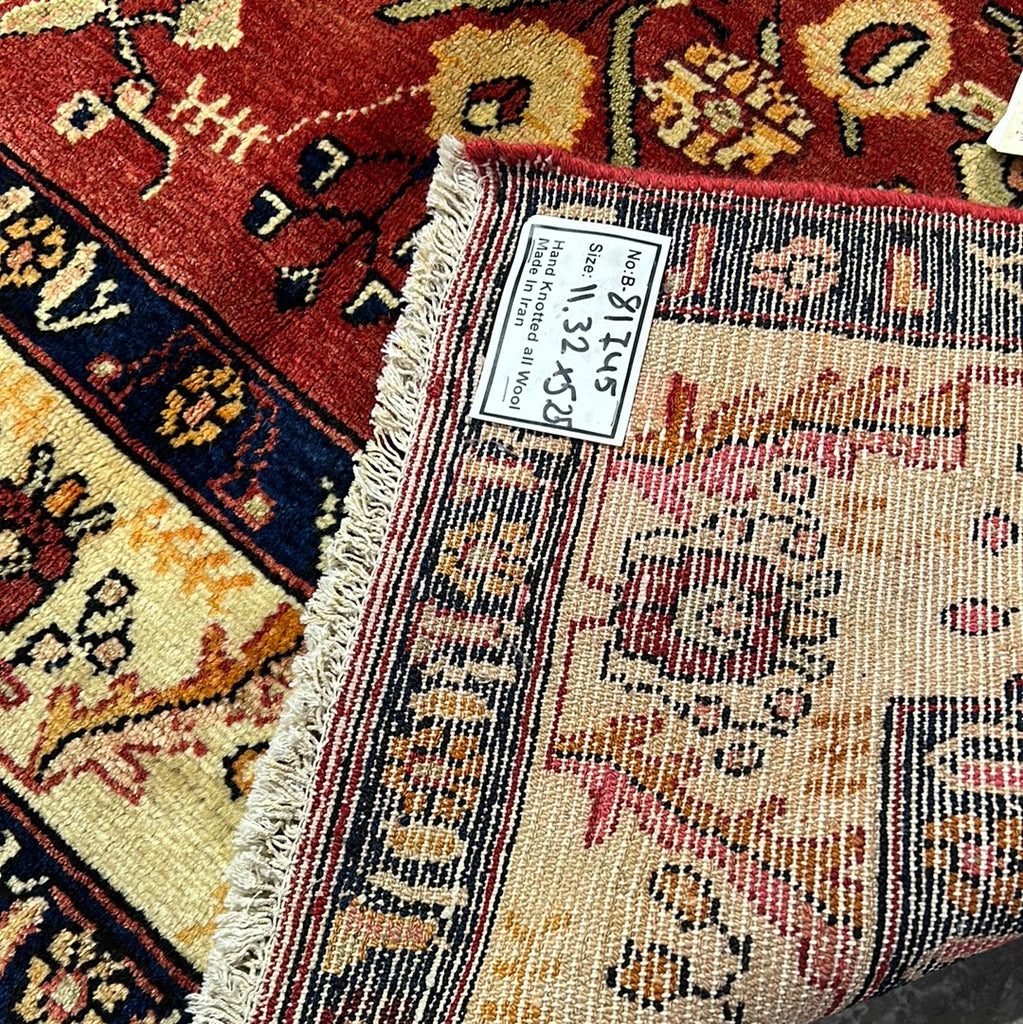 5.3 x 8.2 Persian Arak Rug 81745