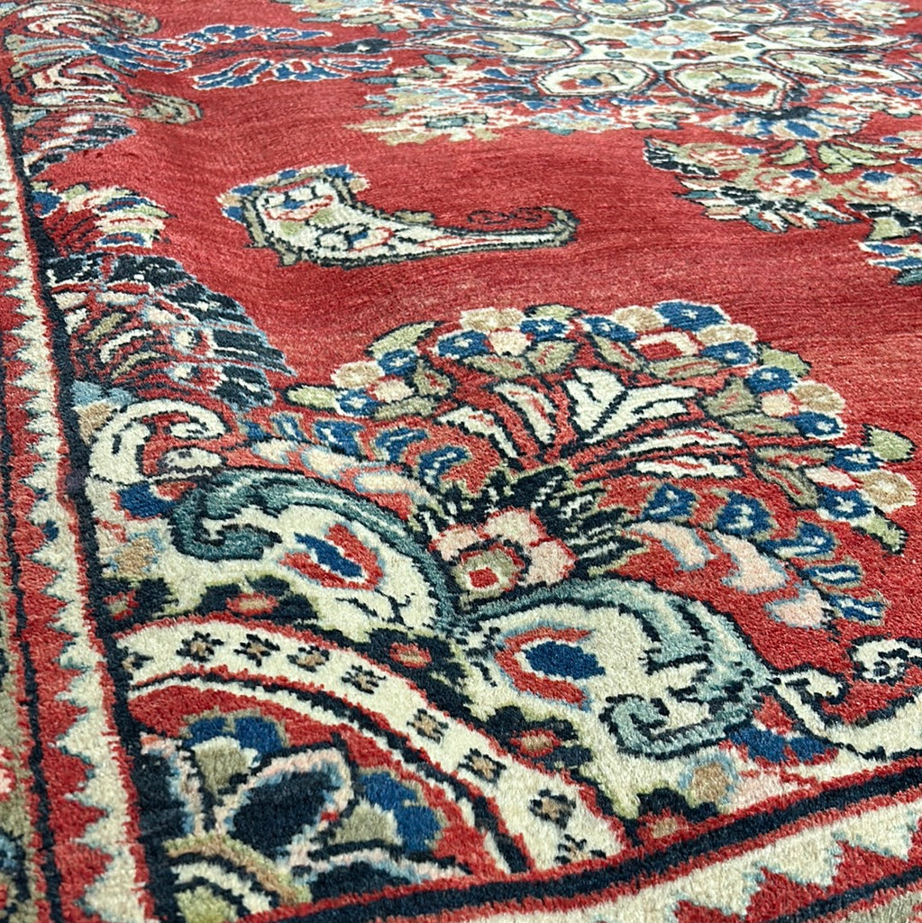 5.3 x 6.9 Red Semi Antique Persian Sarouk Rug 73943