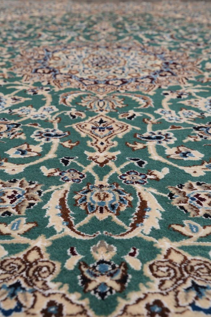 5 x 8 Authentic Quality Persian Nain Rug Wool and Silk Green #PIX-9483