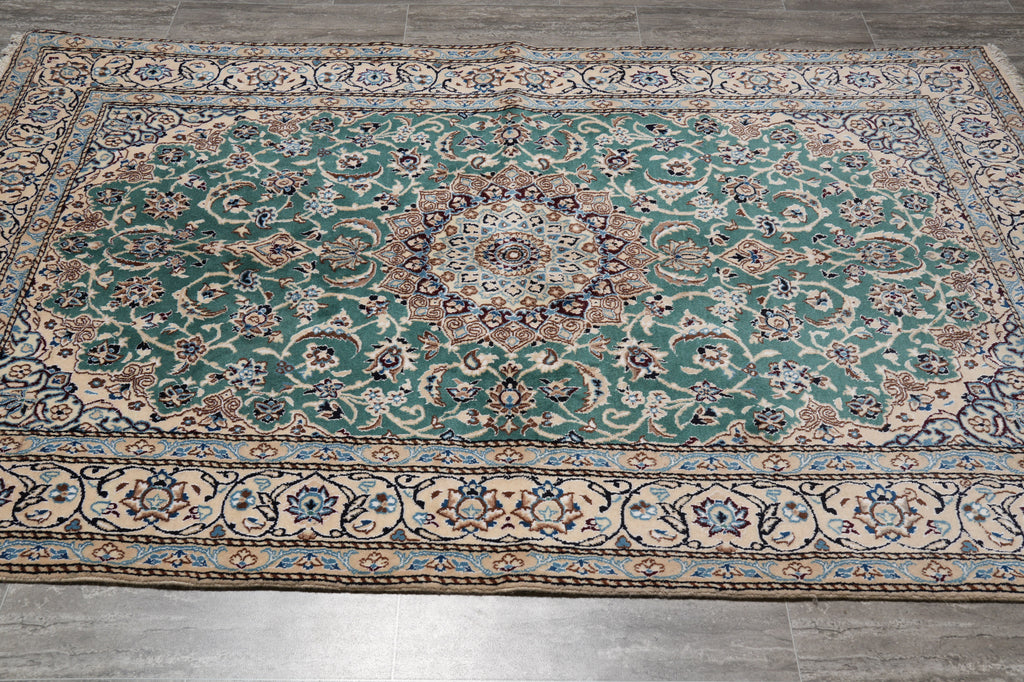 5 x 8 Authentic Quality Persian Nain Rug Wool and Silk Green #PIX-9483