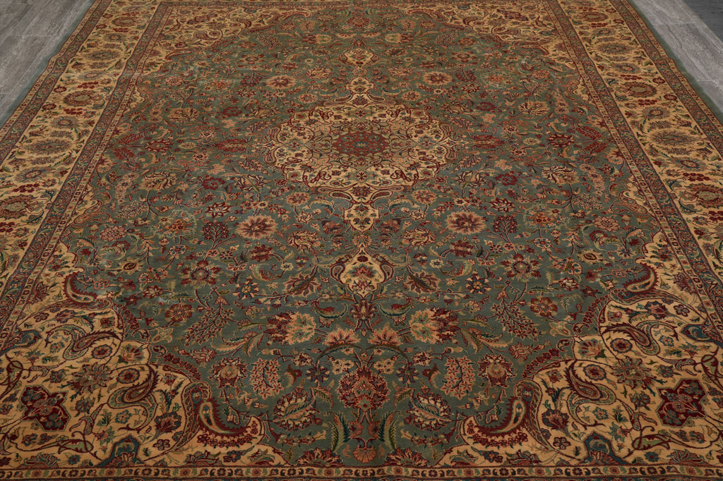 9 x 12.5 High Quality 18/18 Pakistan Wool Handmade Rug Green #F-6405