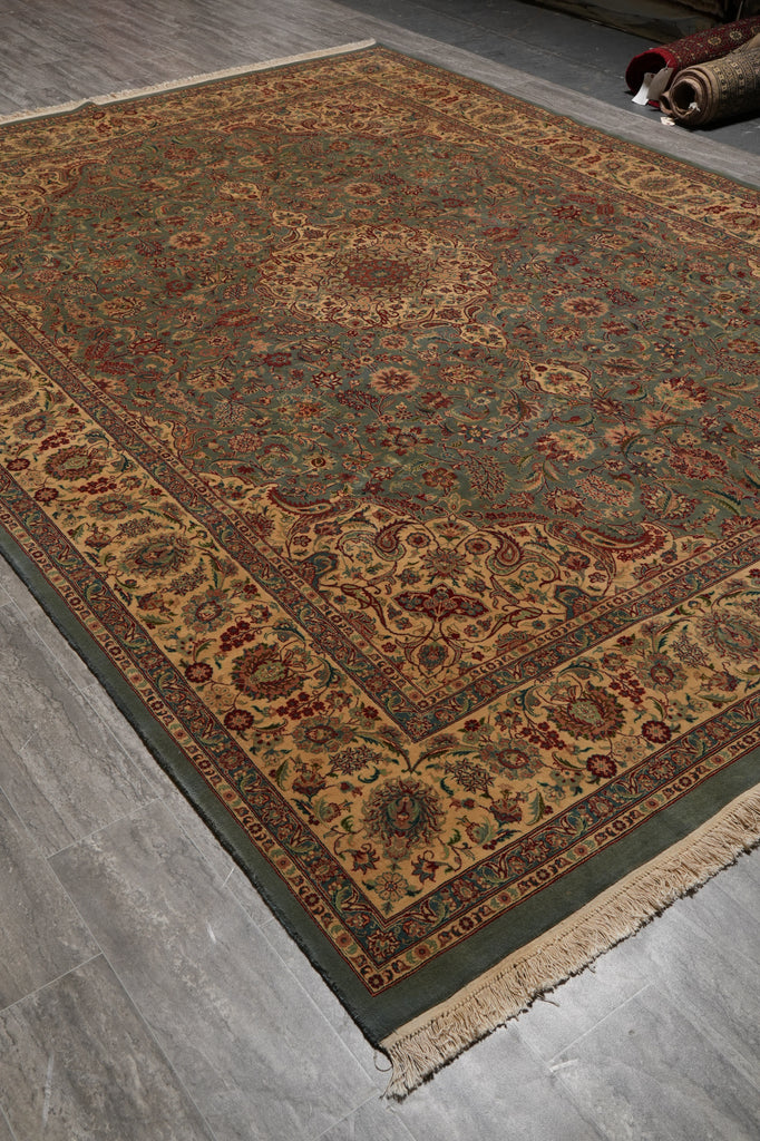 9 x 12.5 High Quality 18/18 Pakistan Wool Handmade Rug Green #F-6405