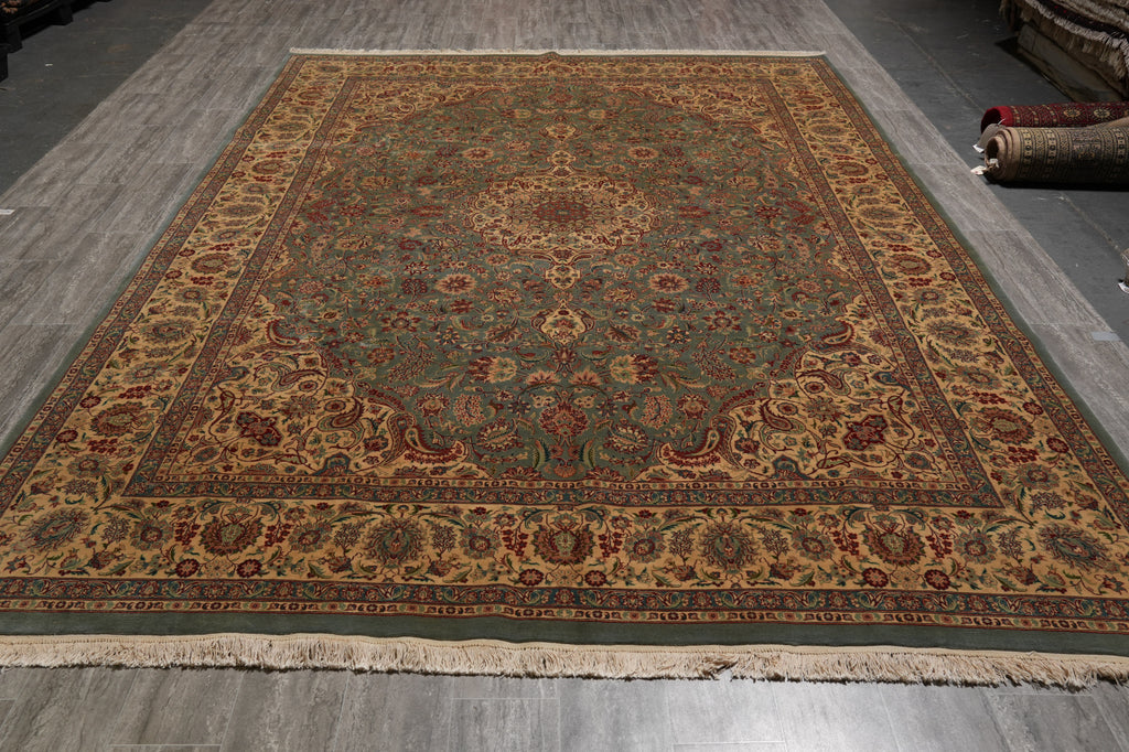 9 x 12.5 High Quality 18/18 Pakistan Wool Handmade Rug Green #F-6405