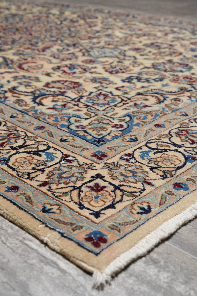4.3 x 6.8 Pre-Owned Fine Quality Persian Nain Rug Wool and Silk Estate Carpet #B-78912