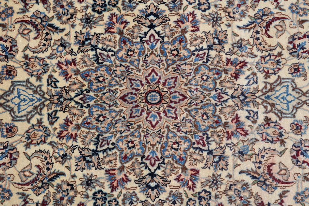 4.3 x 6.8 Pre-Owned Fine Quality Persian Nain Rug Wool and Silk Estate Carpet #B-78912
