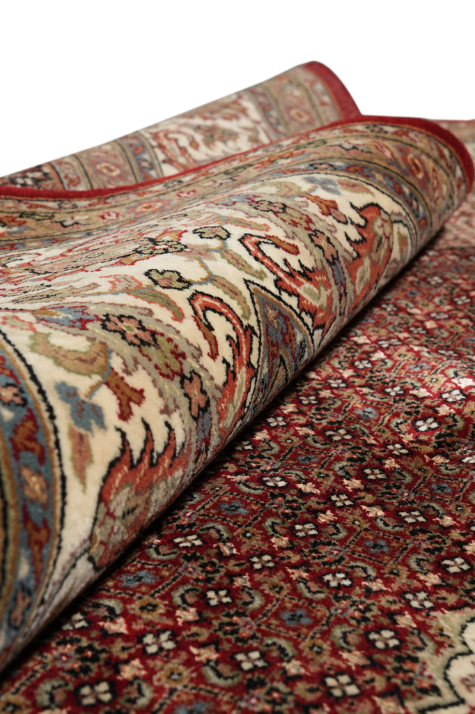 8.3 x 11.4 Fine Quality Wool and Silk Mahi Tabriz Rug #F-4374