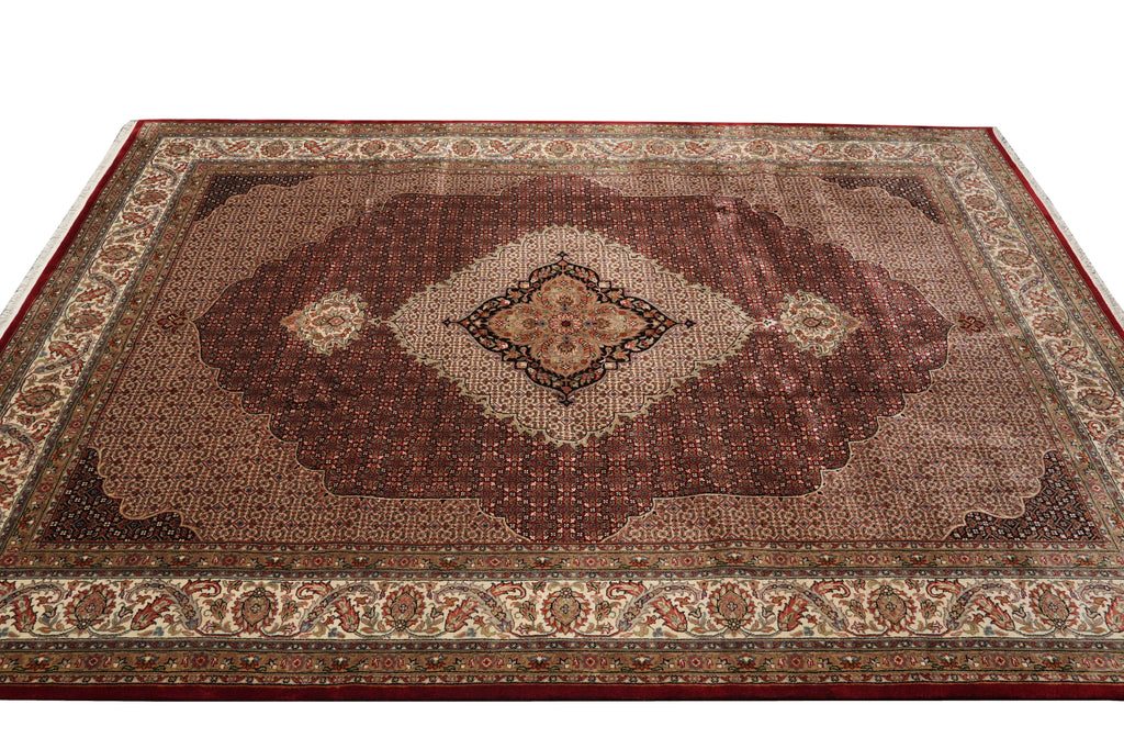 8.3 x 11.4 Fine Quality Wool and Silk Mahi Tabriz Rug #F-4374