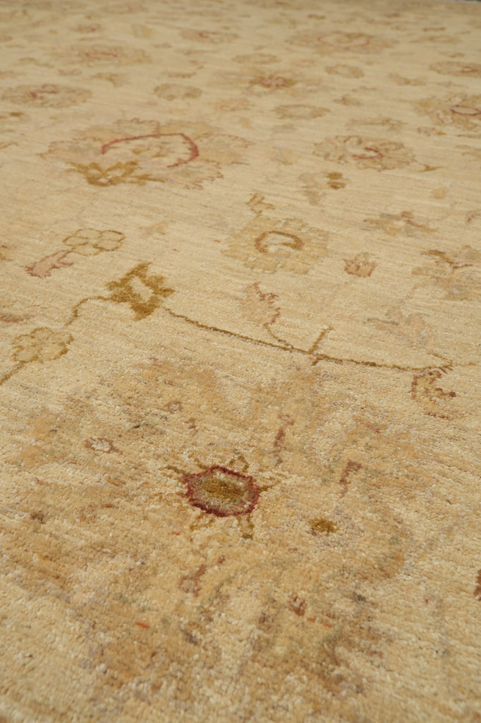 5.5 x 7.9 Natural Wool Vegetable Dyed Chobi Peshawar Handmade Rug - Pakistan #PIX-26252