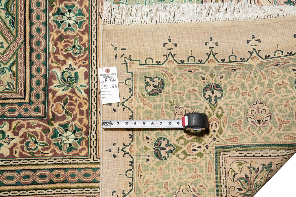 9 x 12.6 High Quality Hand-Knotted Pakistan Rug Fancy Details Green Dom #F-4381