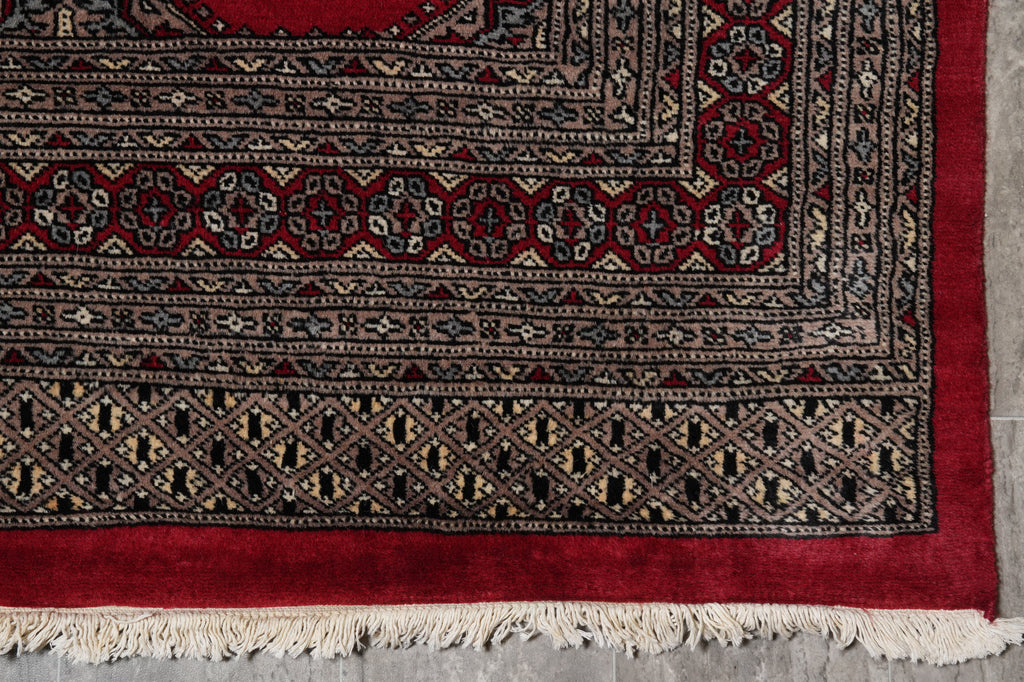 6.9 x 9 Jaldar Diamond Bokara Pattern Handmade Pakistan Rug #F-4611