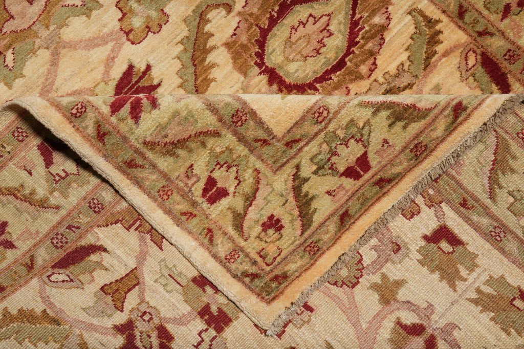 5 x 6.6 Natural Wool Hand-Knotted Chobi Peshawar Rug - Pakistan #PIX-1795