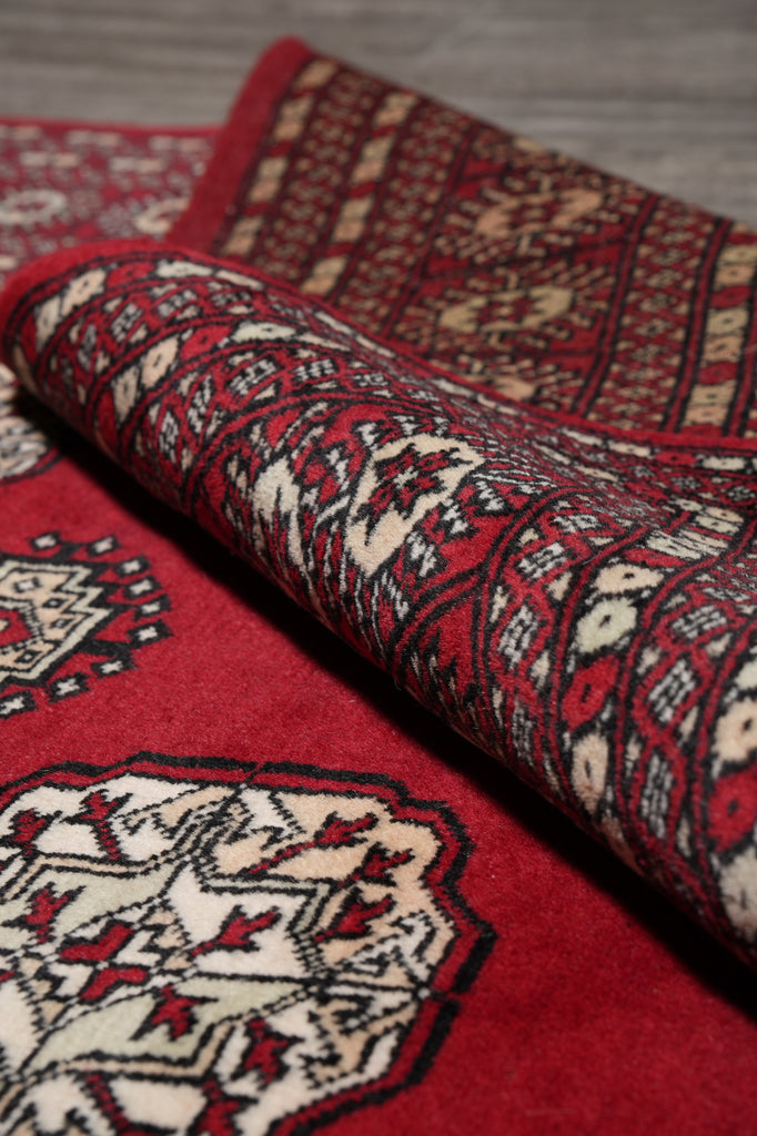 7 x 9.6 Classic Bokhara Rug Handmade Pakistan #F-4614