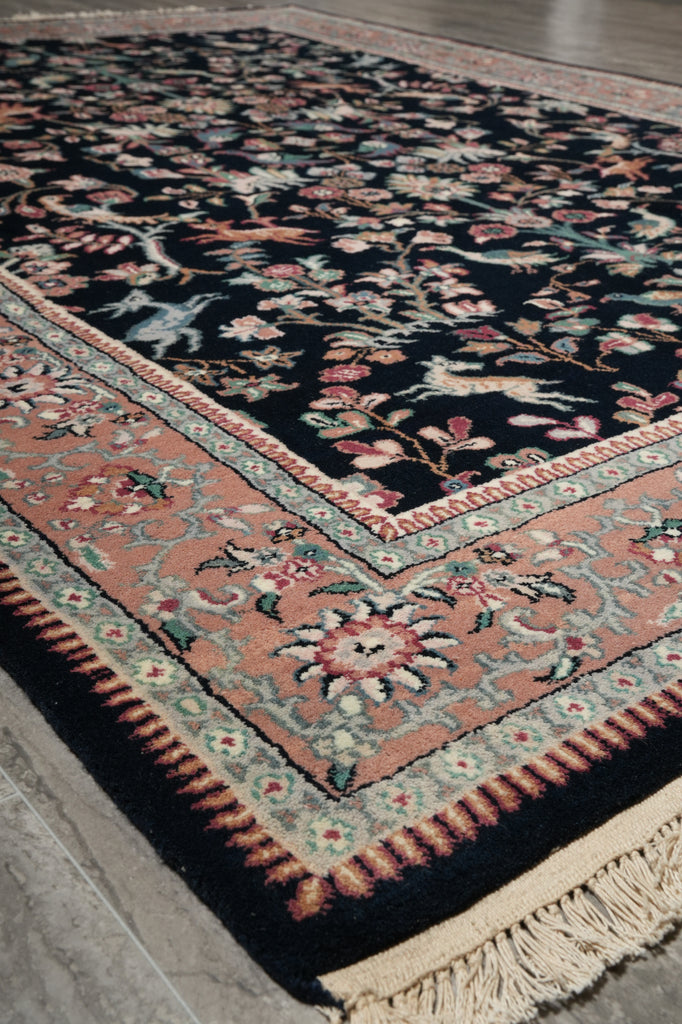 5.8 x 7.7 Hunting Paradise Handmade Wool Rug Black #F-5759