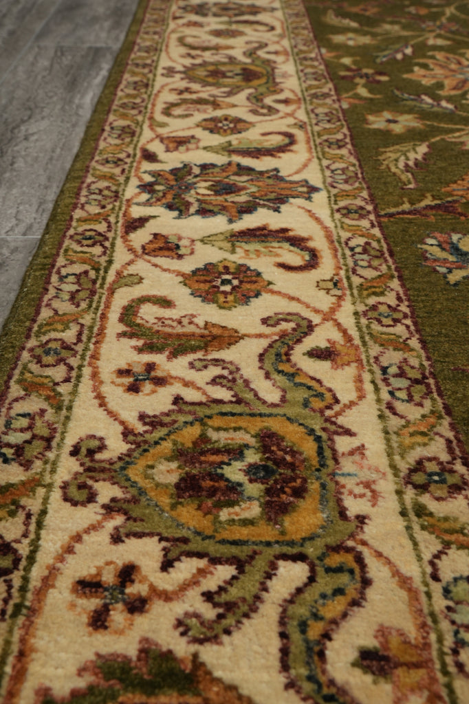 5.5 x 8.6 Green Quality Handmade Wool Ziglar Rug #B-74029
