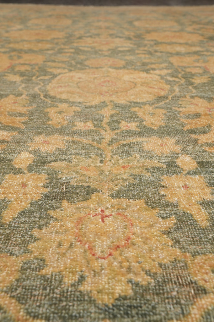 9 x 11.5 Green Hand-Knotted Natural Wool Rug #F-4383