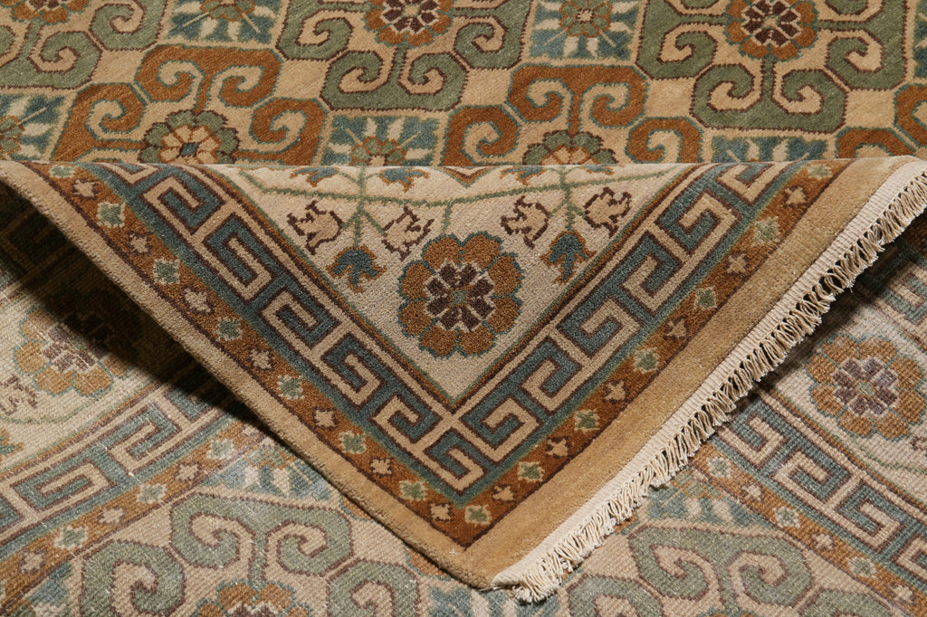 8.9 x 11.7 Quality Hand-Knotted Agra Rug #F-4386