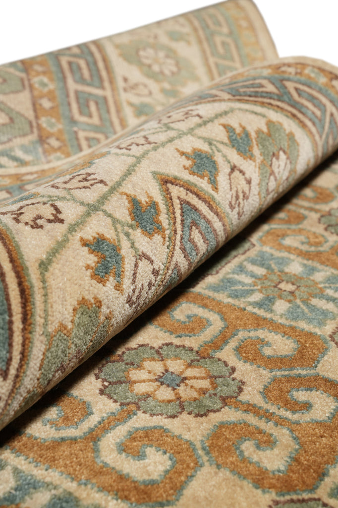 8.9 x 11.7 Quality Hand-Knotted Agra Rug #F-4386