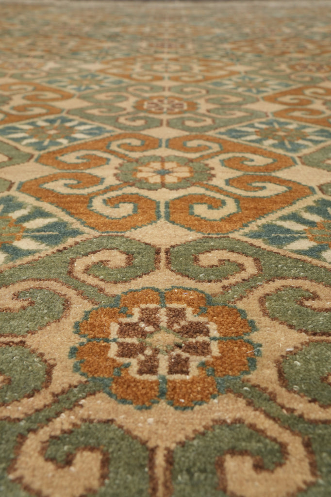 8.9 x 11.7 Quality Hand-Knotted Agra Rug #F-4386