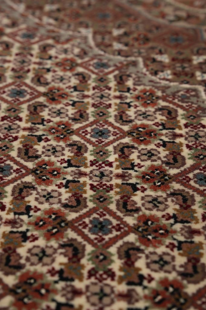 5 x 5.3 Feet Round Rug Good Quality Wool and Silk #F-4639