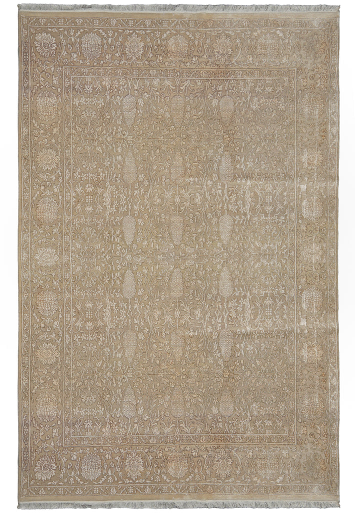 5.5 x 7.9 Two Tone Fine Weave High Quality Handmade Rug Wool and Silk #F-5713