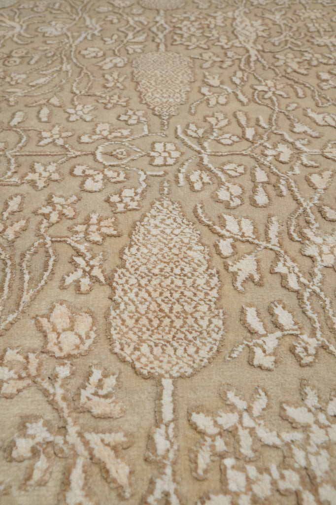 5.5 x 7.9 Two Tone Fine Weave High Quality Handmade Rug Wool and Silk #F-5713