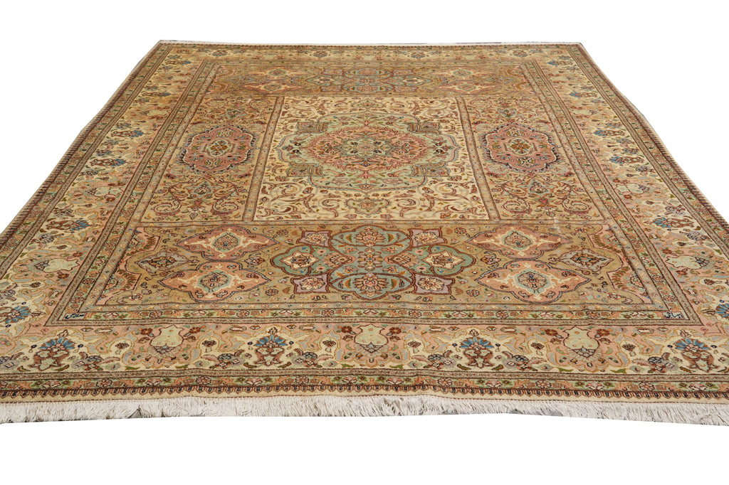 8.10 x 12.1 Fine Quality Wool Hand-Knotted Rug Fascinating Details Neutral Colors #PIX-23938