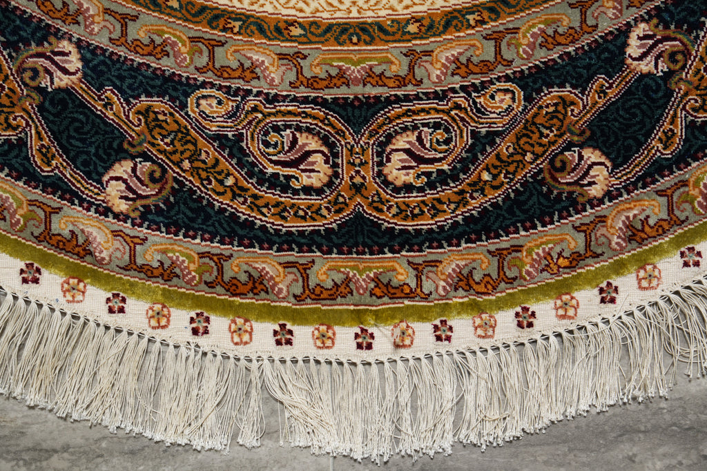 4 x 4 Feet Round Silk Handmade Rug #59515
