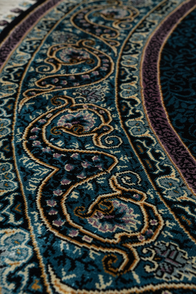 4 x 4 Feet Round Silk Rug #59520