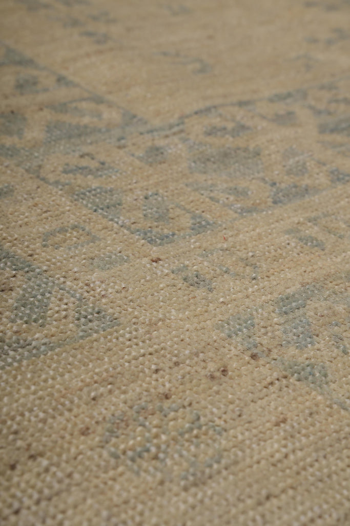 8.0 x 10.9 Natural Wool Quality Ziglar Chobi Rug #F-6394