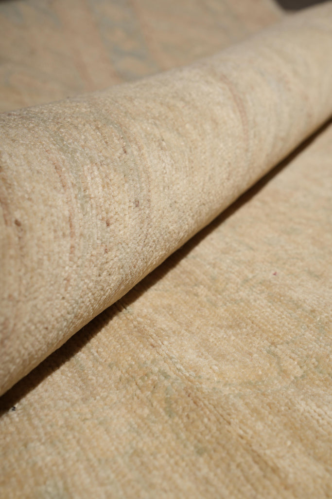 7.7 x 9.6   natural Wool Handmade Ziglar Rug Goldish Green #77545