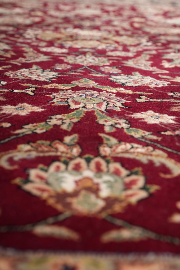 8.0 x 8.0 Round Fine Quality Handmade Wool and Silk Rug #F-4027